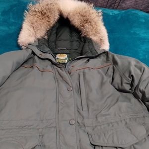 Euc Cabela's outdoor gear northern goose down ladies jacket with real coyote fur